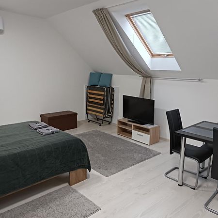 Mira Apartman Debrecen Luaran gambar