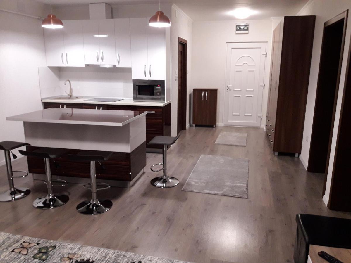 Mira Apartman Debrecen Luaran gambar